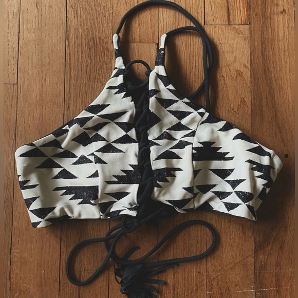 Rip Curl Reversible High Neck Bikini Top M - Picture 1 of 3